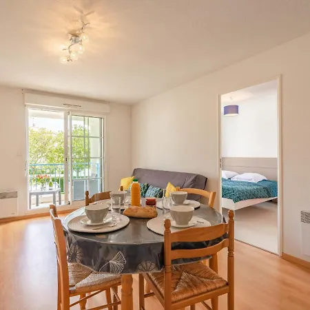 Les Hautes Folies-8 By Interhome Daire *