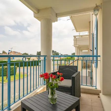 Les Hautes Folies-8 By Interhome