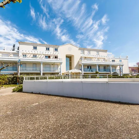 Les Hautes Folies-8 By Interhome Lägenhet *